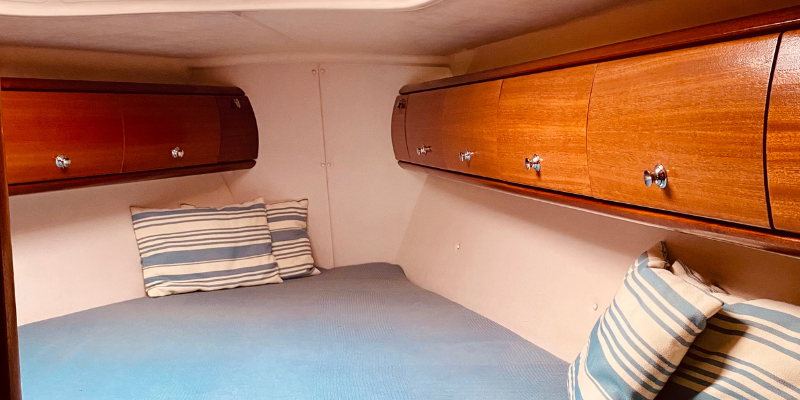 interior de la embarcación